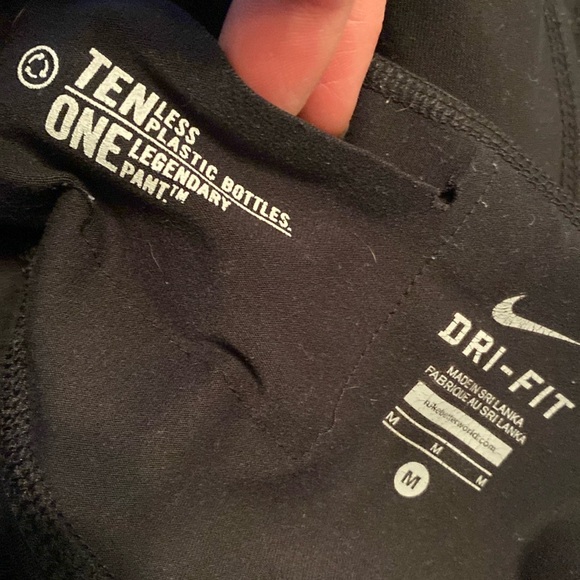 Nike DRI-FIT ONE legendary pant in black medium. Excellent condition. - Picture 4 of 14